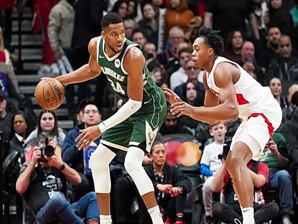 Giannis Antetokounmpo Sebut Scottie Barnes Contoh Penyerang Modern