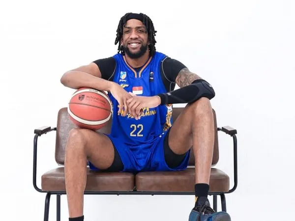 Satria Muda Pertamina datangkan Warren Washington untuk gantikan Wendell Lewis.