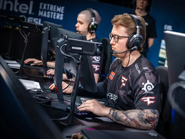 Tim Falcons Manfaatkan Kesalahan untuk Bungkam FaZe Clan