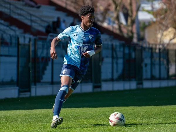 Manchester United Resmi Rekrut Wonderkid Prancis Enzo Kana-Biyik