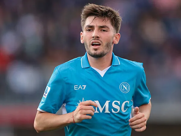 Billy Gilmour Ceritakan Kehidupannya di Napoli dan Adaptasi di Serie A