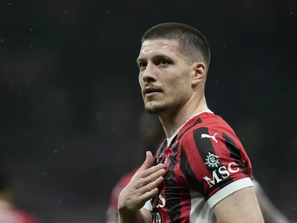 Luka Jovic dan Emerson Pulih, Ruang Perawatan Milan Hampir Kosong