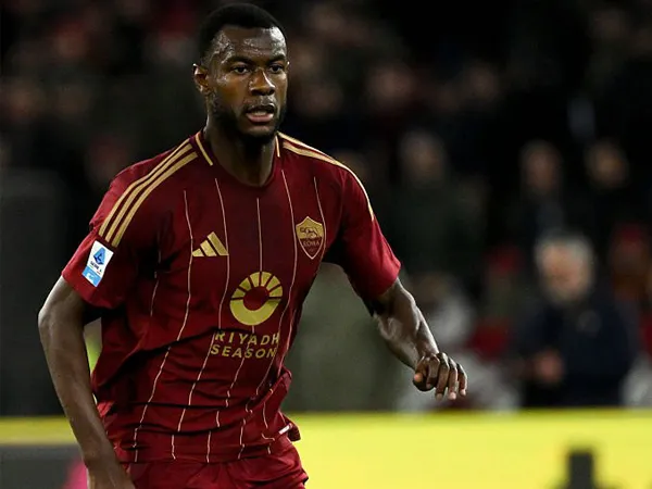 PSG Bersaing dengan Dua Klub Eropa untuk Dapatkan Evan Ndicka