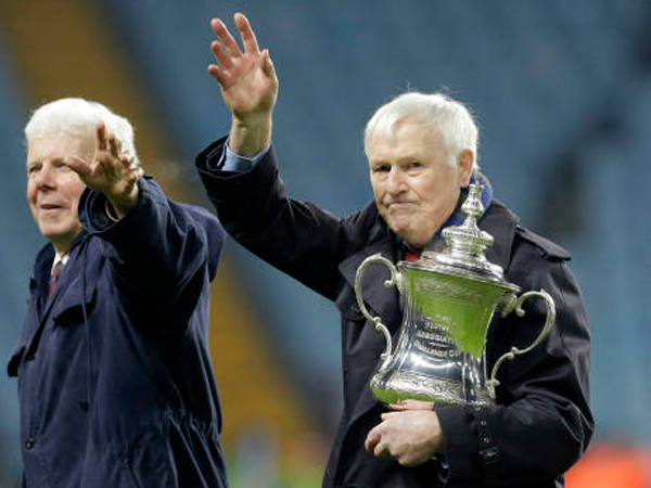 Legenda Irlandia Utara dan Aston Villa, Peter McParland Meninggal Dunia
