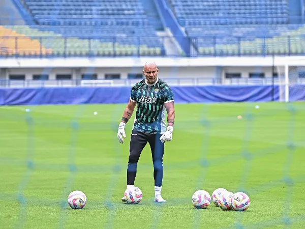 Pelatih kiper Persib, Luizinho Passos