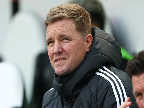 Newcastle Serius Berminat Amankan Servis Gelandang Andalan Lazio