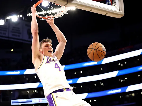 Dalton Knecht petik pelajaran berharga di tahun pertamanya.