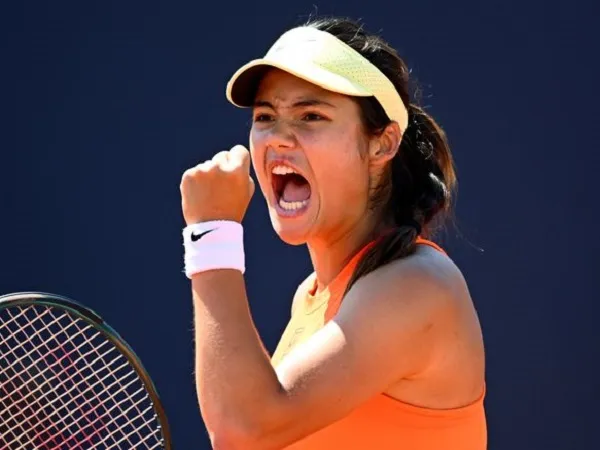 Emma Raducanu Eleminasi Veronika Kudermetova Dari Roma
