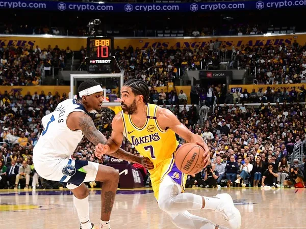 Gabe Vincent sedih Lakers tereliminasi di ronde pertama babak playoff.
