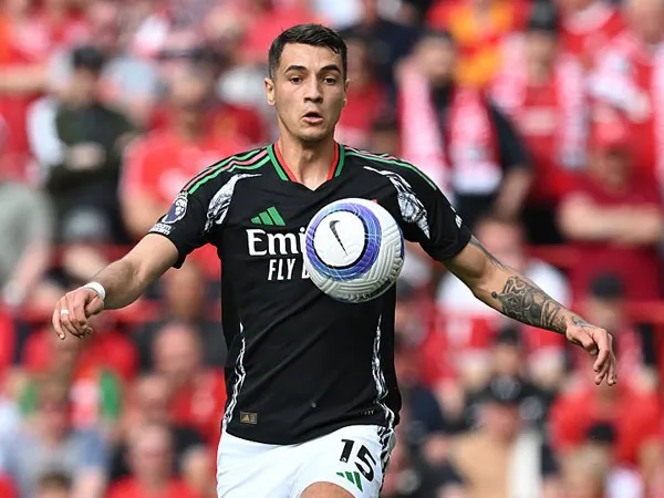 Perkuat Pertahanan, Marseille Ingin Datangkan Jakub Kiwior dari Arsenal