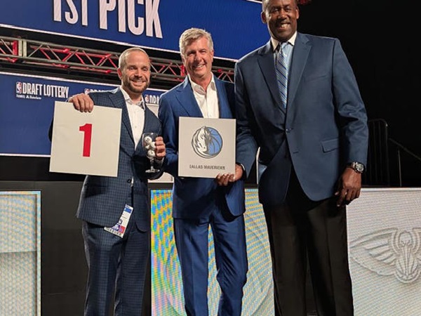 Rolando Blackman Lega Mavericks Dapatkan Draft No.1