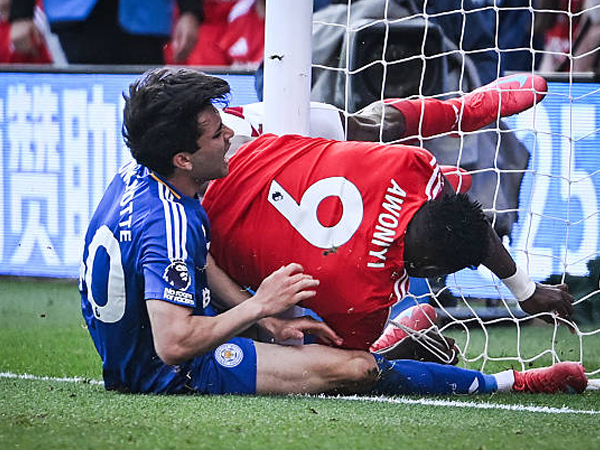 Alami Koma Usai Operasi, Nottingham Forest Pantau Pemulihan Taiwo Awoniyi