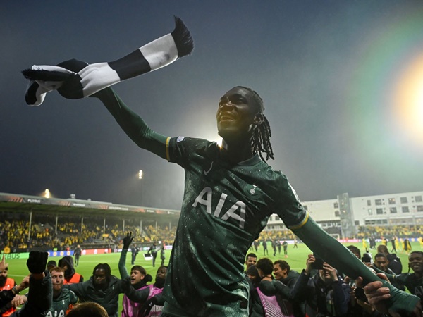 Bissouma Bertekad Raih Trofi Liga Europa Bersama Tottenham Musim Ini