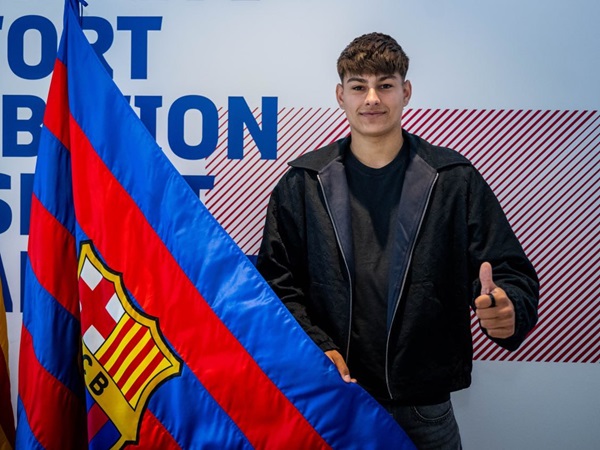 Barcelona Capai Kesepakatan Perpanjang Kontrak Brian Farinas