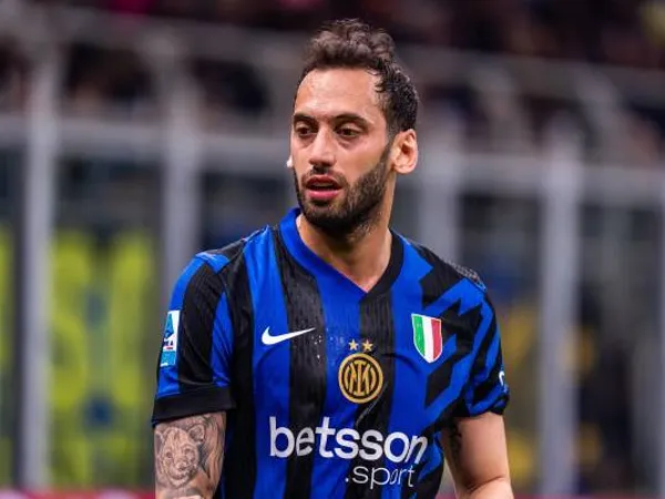 Hakan Calhanoglu