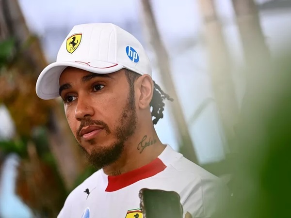 Lewis Hamilton Sadar Akan Sulit Adaptasi dengan Ferrari