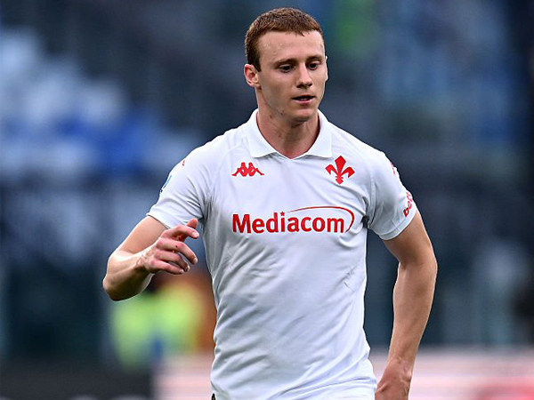 Pietro Comuzzo Jadi Rebutan Manchester United, Arsenal, dan Chelsea