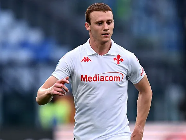 Pietro Comuzzo Jadi Rebutan Manchester United, Arsenal, dan Chelsea