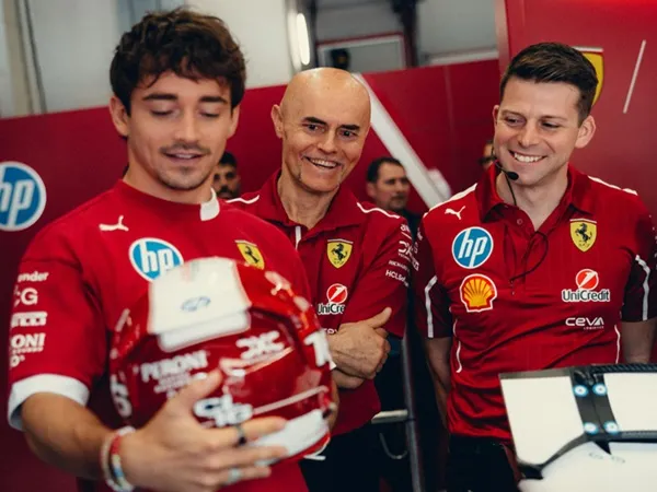 Charles Leclerc Pamer Helm Baru di GP Emilia Romagna