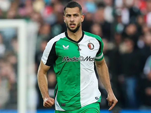 Ini Alasan Juventus Masih Ragu Datangkan David Hancko