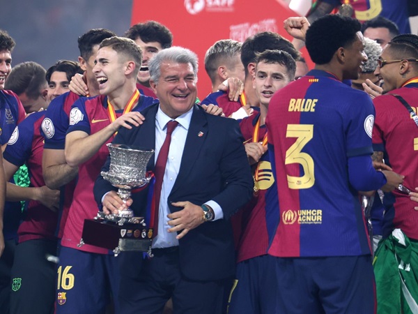 Joan Laporta Yakin Barcelona Bisa Datangkan Pemain Baru