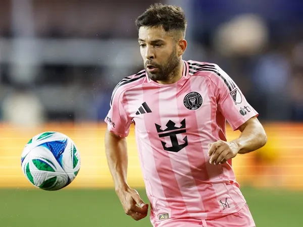 Jordi Alba Ucapkan Selamat Usai Barcelona Juarai La Liga