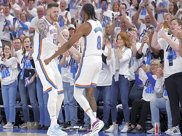 Dwayne Wade Berikan Thunder Saran Jelang Game 7