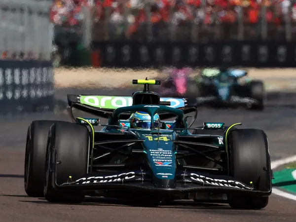 Andy Cowell pantang menyerah bawa Aston Martin bangkit.