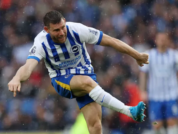 Brighton and Hove Albion Pertimbangkan Peran Baru untuk James Milner