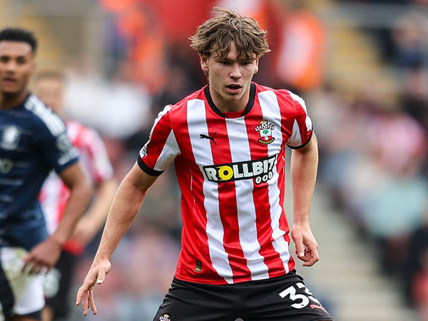 Demi Tyler Dibling, Newcastle Siap Korbankan Matt Targett