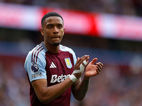 Ezri Konsa Tegaskan Ambisi Aston Villa untuk Liga Champions