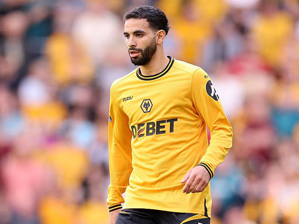 Manchester City Bidik Rayan Ait-Nouri sebagai Solusi di Lini Belakang