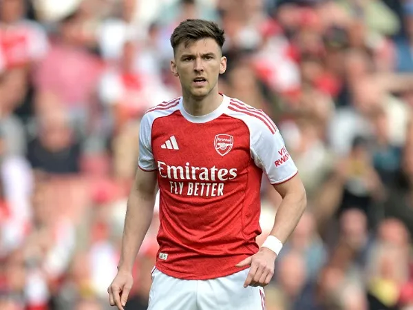 Mikel Arteta membahas pemain pinggiran Arsenal, termasuk Kieran Tierney