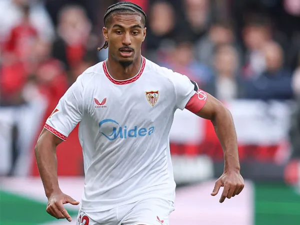 Loic Bade.