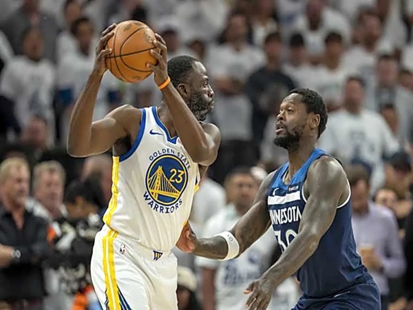 Draymond Green Puji Penampilan Gemilang Julius Randle