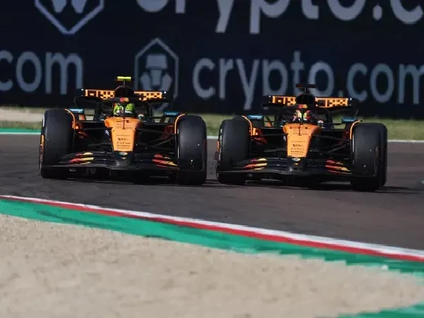 Jacques Villeneuve Tuduh McLaren Lemah di GP Emilia Romagna