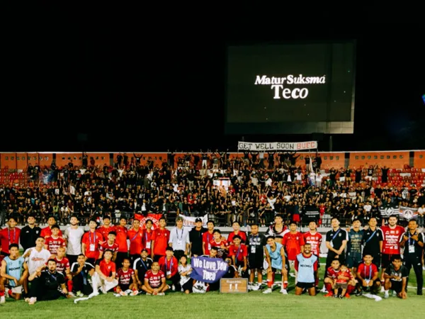 Seremonial perpisahan Stefano Cugurra Teco sebagai pelatih Bali United