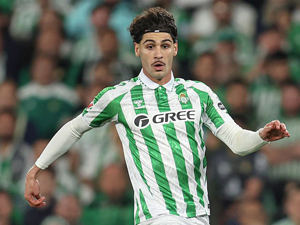 Atletico dan Tottenham Rebutan Johnny Cardoso di Musim Panas