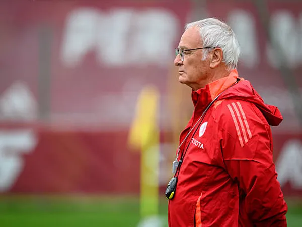 Claudio Ranieri Pensiun, Francesco Totti Pesimis Soal Pelatih Baru AS Roma