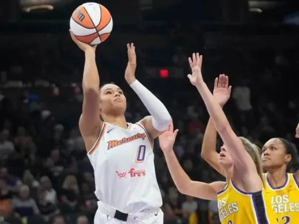 Hasil WNBA: Phoenix Mercury Tundukkan Los Angeles Sparks 89-86