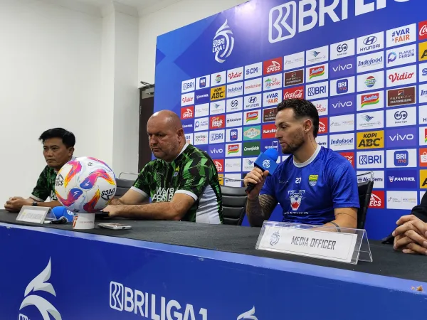 Kapten Persib, Marc Klok