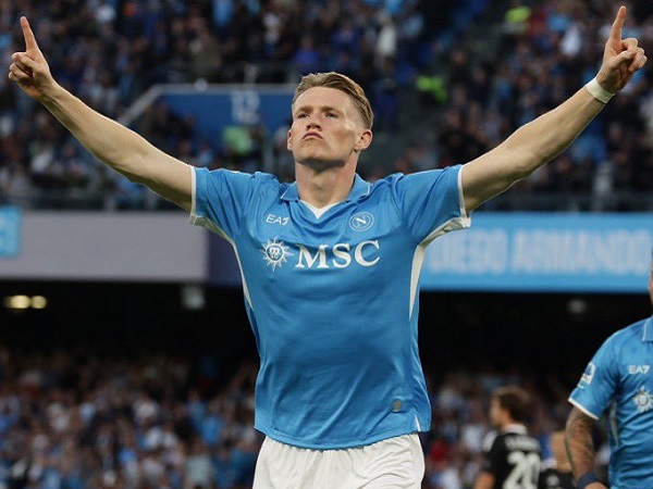 Legenda Napoli Akui Tak Menyangka Scott McTominay Bisa Tampil Fenomenal