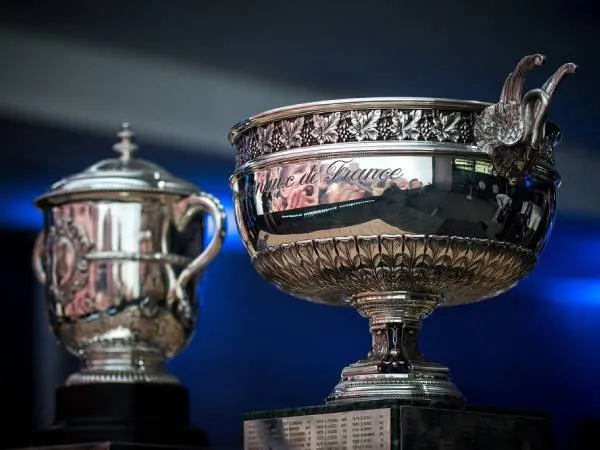 Pemenang gelar tunggal putra dan putri masing-masing akan menerima hadiah uang $2,9 juta, hampir $170.000 lebih banyak dari tahun 2023. (Foto: AFP)