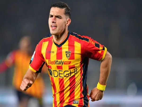 Striker incaran Lazio