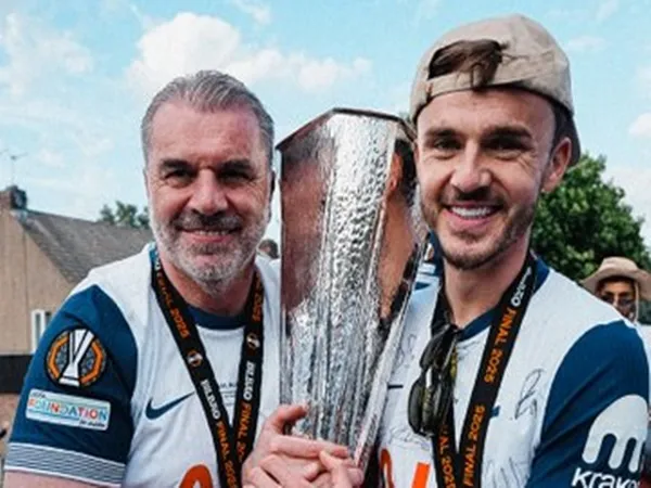 Postecoglou dan Maddison