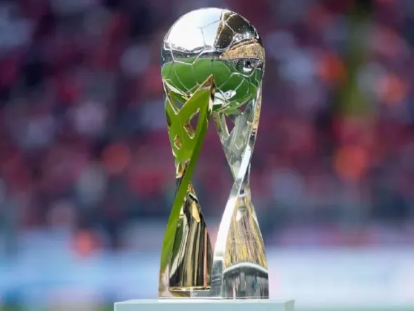 Piala Super Franz Beckenbauer