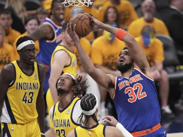 Karl-Anthony Towns Puji Mental Pantang Menyerah Knicks