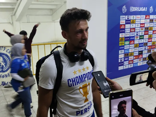 Gelandang bertahan Persib, Mateo Kocijan