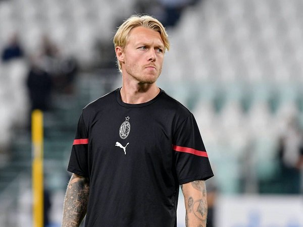 Simon Kjaer Tak Tutup Pintu Kembali ke AC Milan di Masa Depan