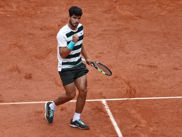 Hasil French Open: Kecolongan Satu Set Tak Buat Carlos Alcaraz Patah Semangat
